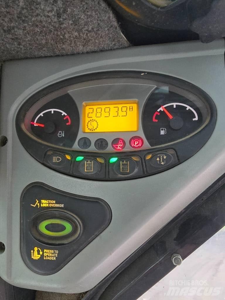 Bobcat T 320 Smykem řízené nakladače