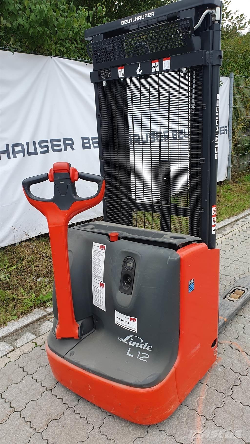 Linde L12i Ručně vedené vysokozdvižné vozíky