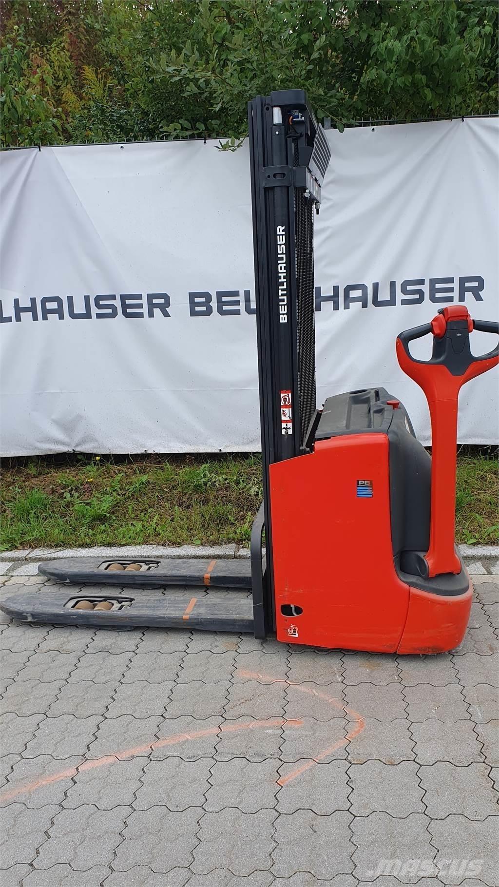 Linde L12i Ručně vedené vysokozdvižné vozíky