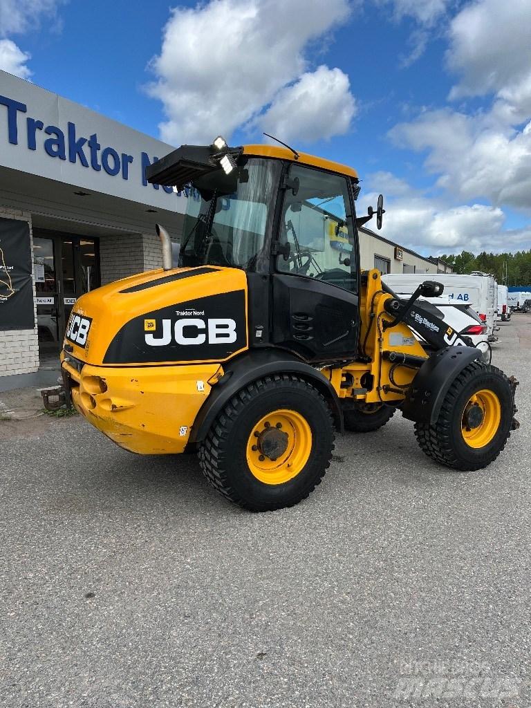 JCB 409 B 40km/h Kolové nakladače