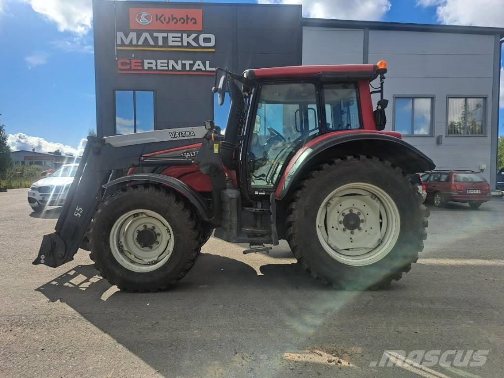 Valtra N 142 Traktory