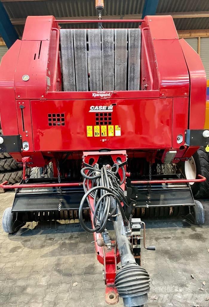 Case IH RBX 463 Lis na válcové balíky