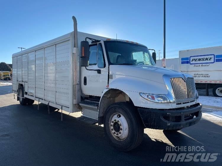 International 4300 Vozy pro přepravu nápojů
