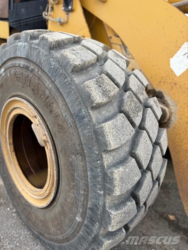 CAT 950 H Kolové nakladače