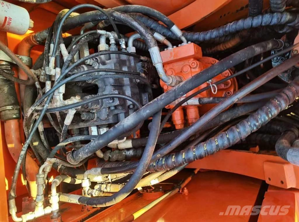 Doosan 150 W-7 Kolová rýpadla