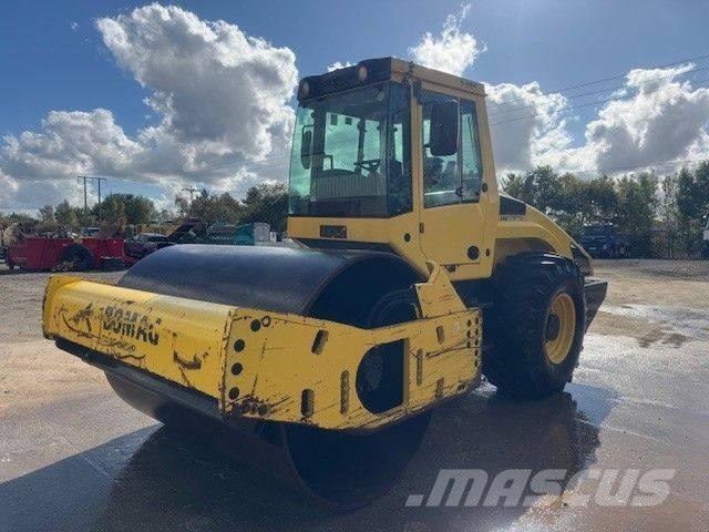 Bomag BW 213 D H-4 Tahačové válce