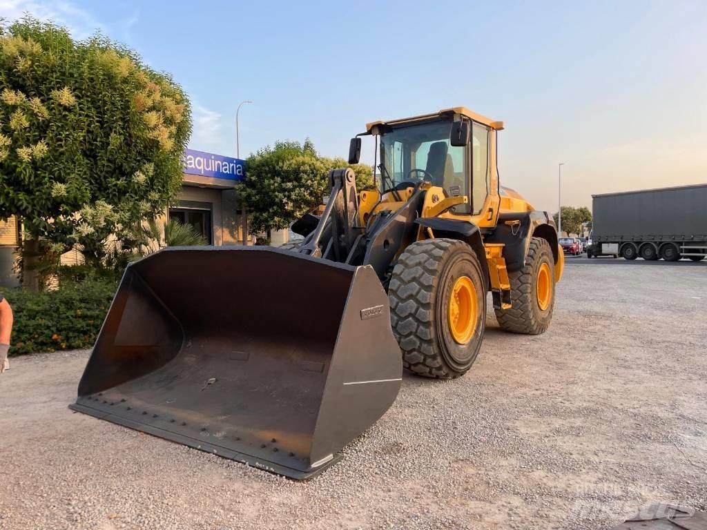 Volvo L120H Kolové nakladače