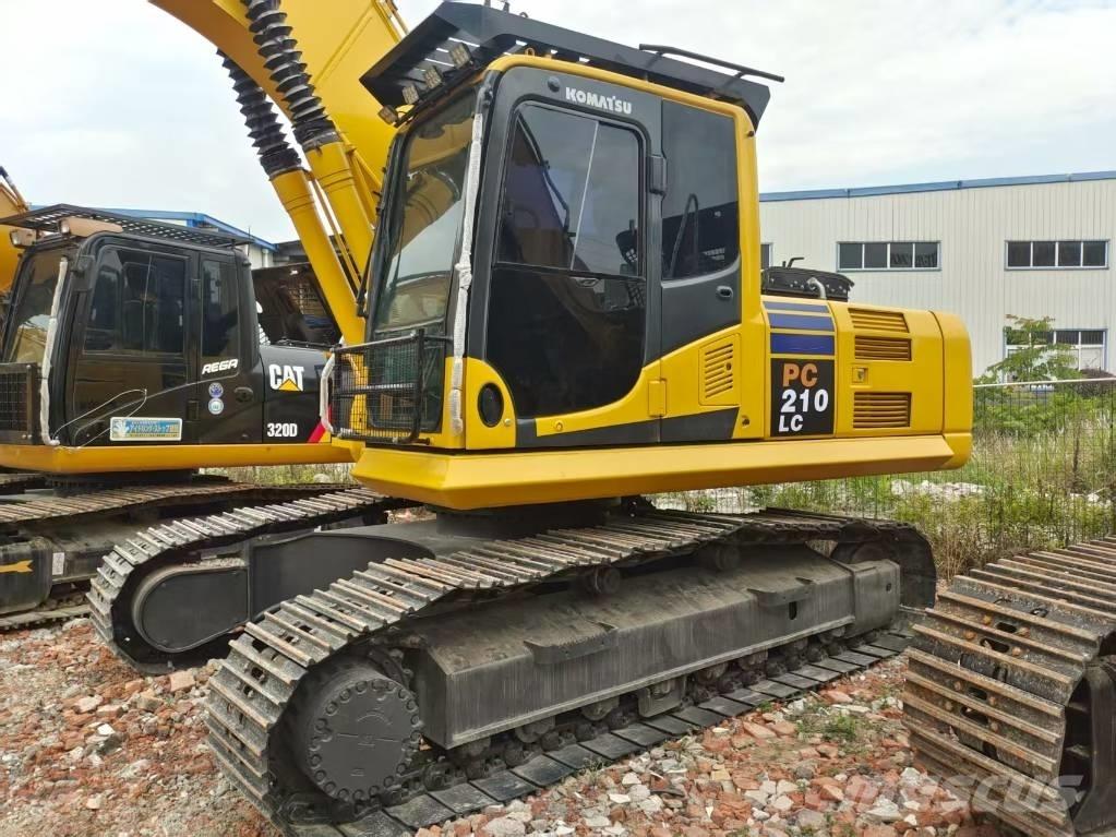 Komatsu PC 210 Pásová rýpadla