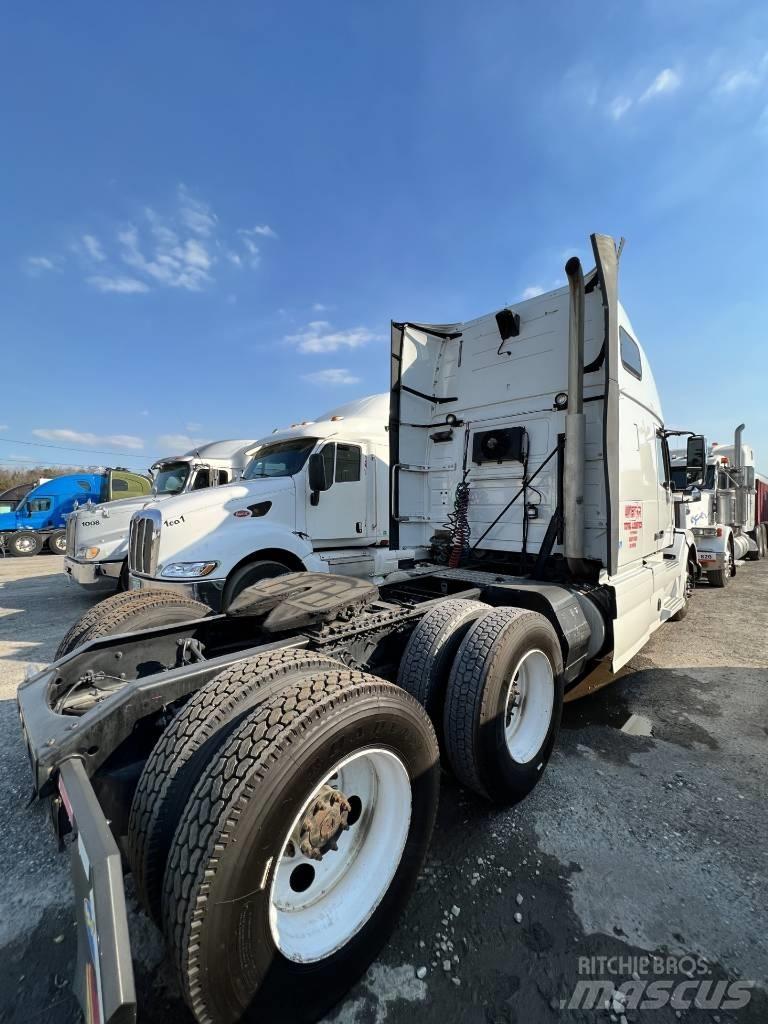 Volvo VLN 670 Tahače
