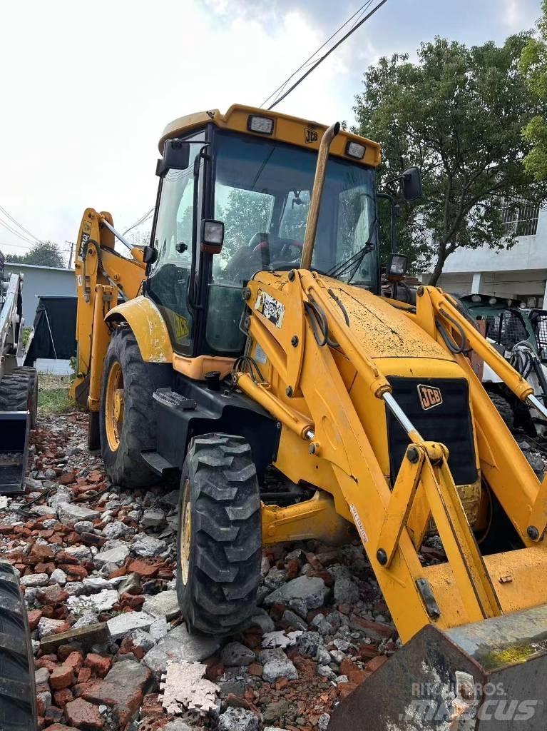 JCB 3 CX Rýpadlo-nakladače