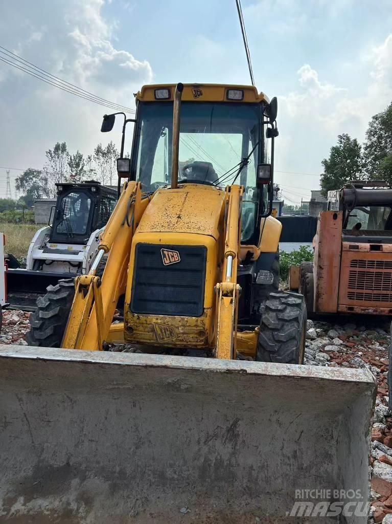 JCB 3 CX Rýpadlo-nakladače