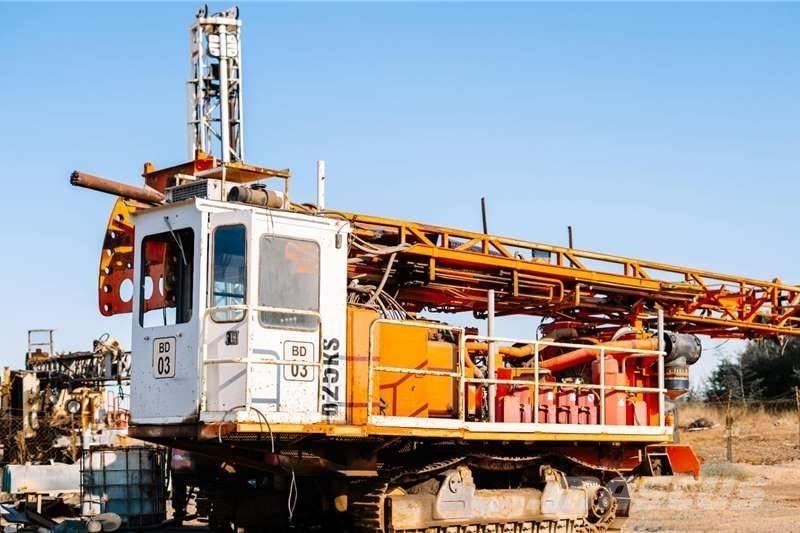 Sandvik D25KS Povrchové vrtací stroje