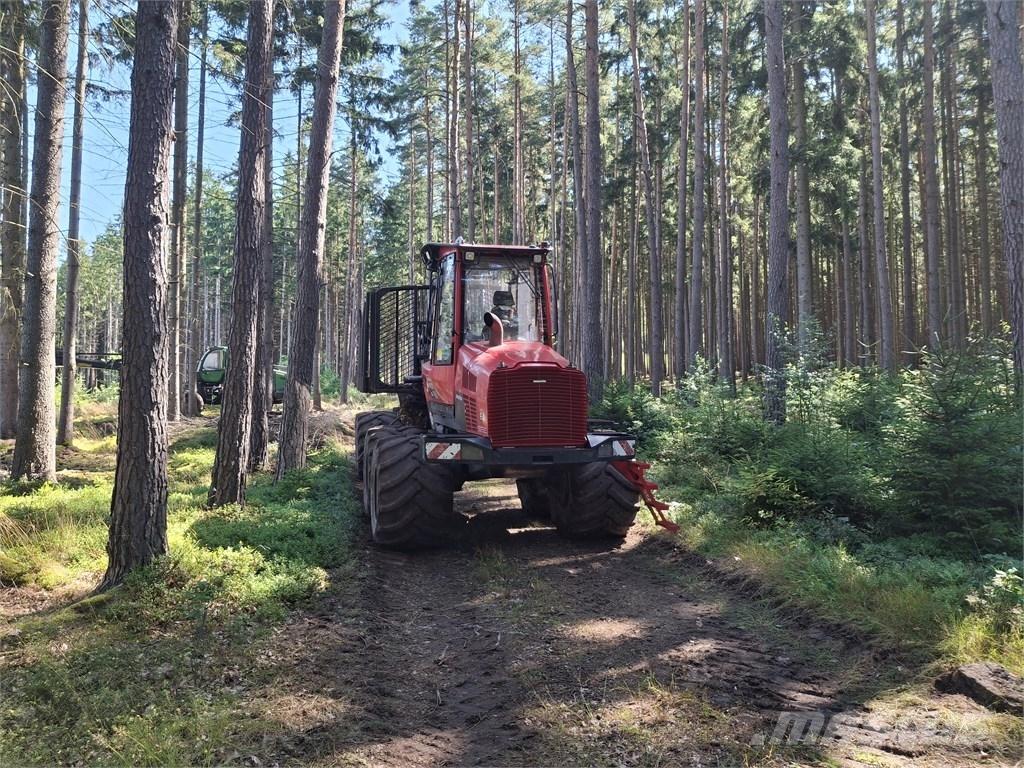 Komatsu 845 Vyvážecí traktory