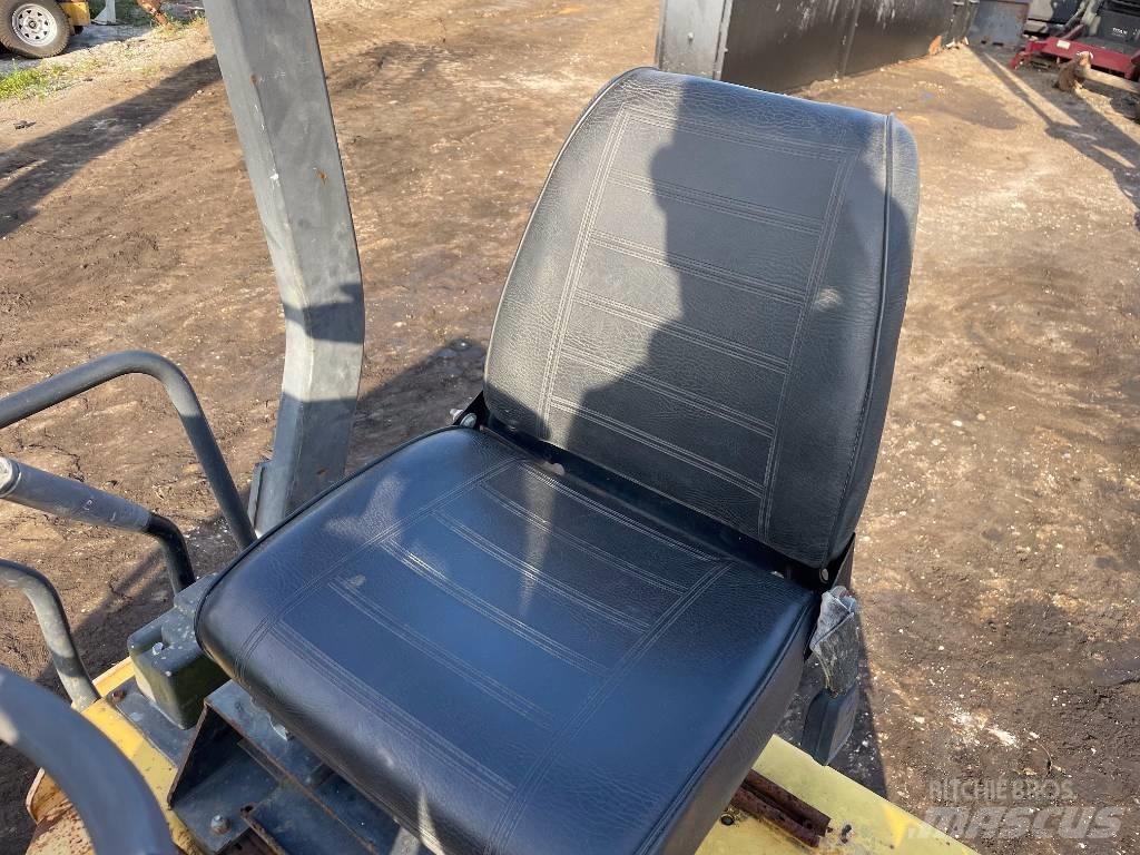 Dynapac CC 122 Tandemové válce