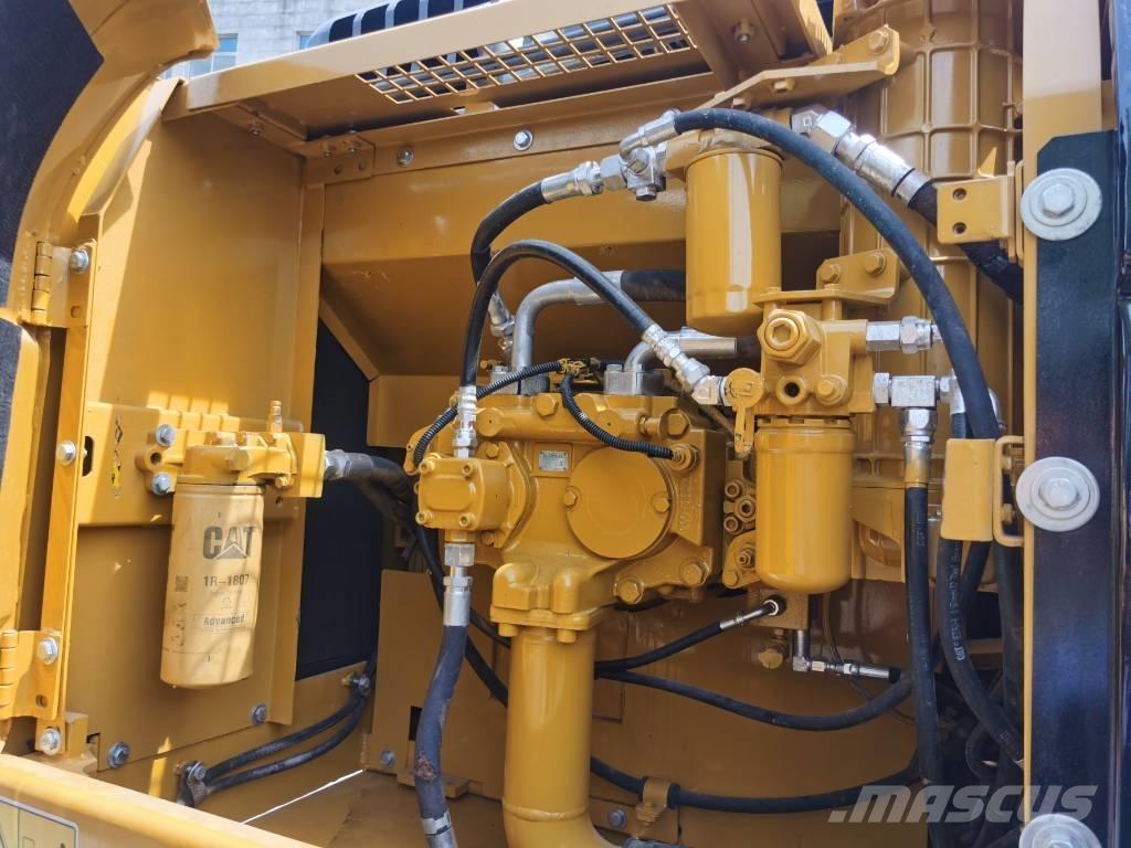 CAT 325 D Pásová rýpadla