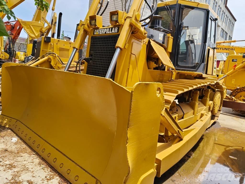 CAT D 7 G Pásové dozery