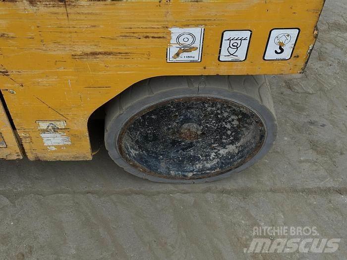 JCB S3246E Další zvedače a plošiny