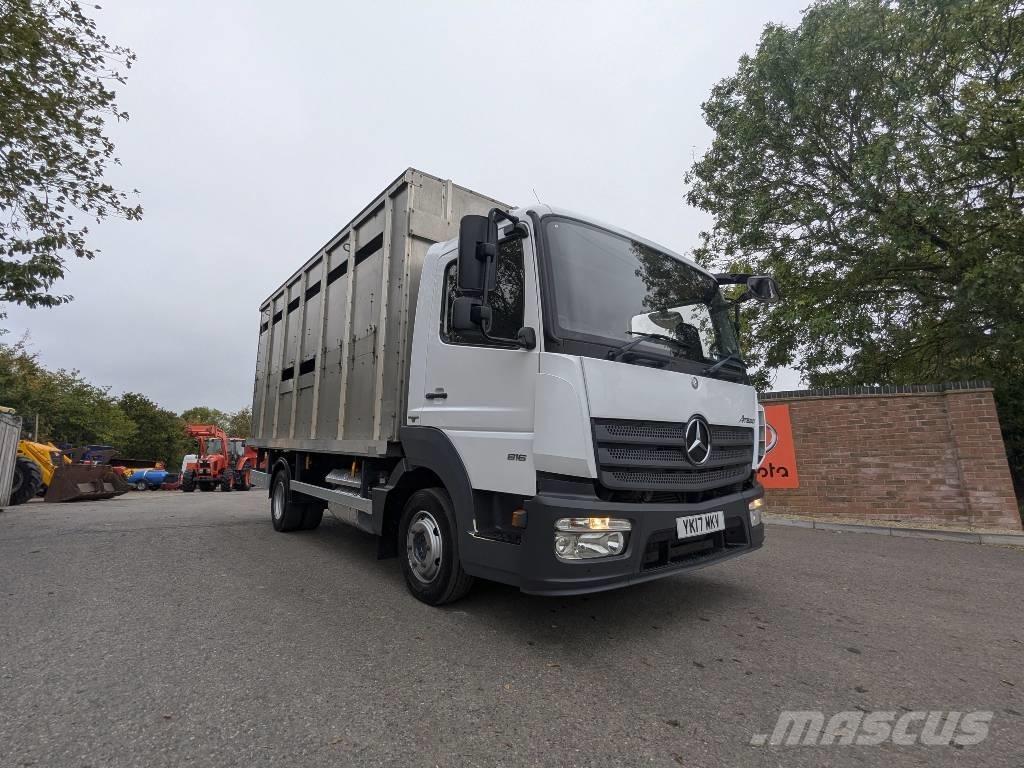 Mercedes-Benz 816 Skříňová nástavba