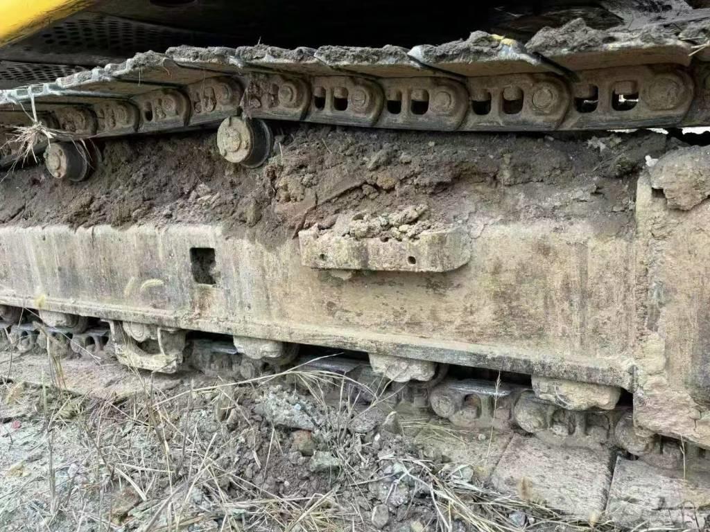 Sumitomo SH210-5 Pásová rýpadla