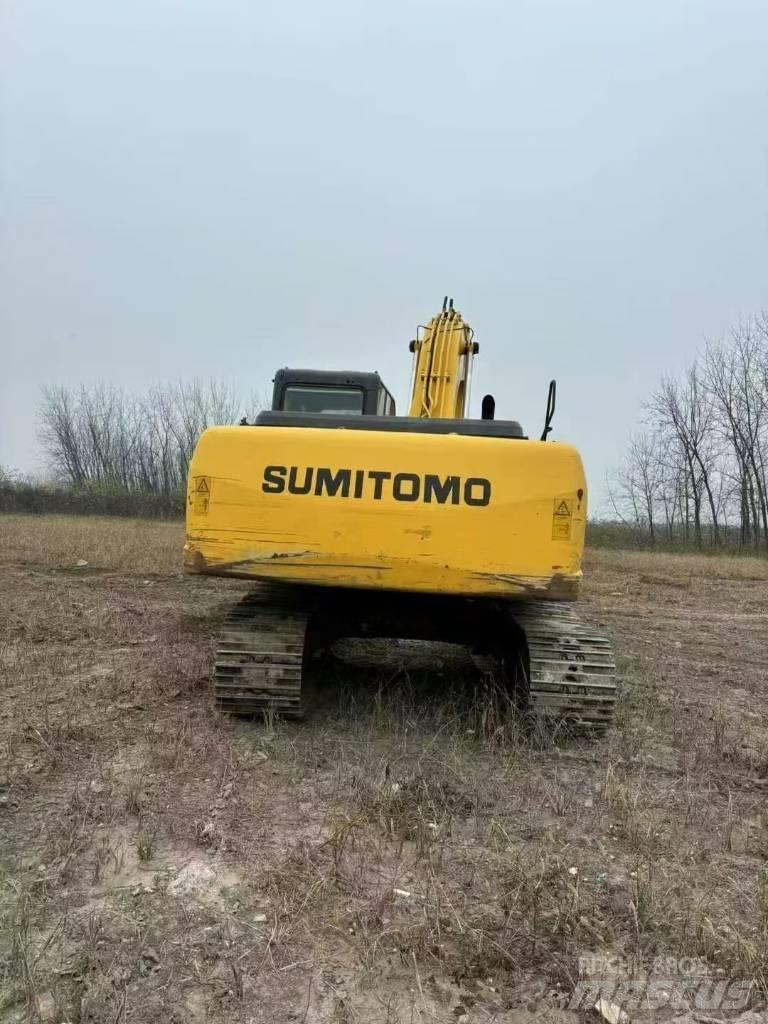Sumitomo SH210-5 Pásová rýpadla