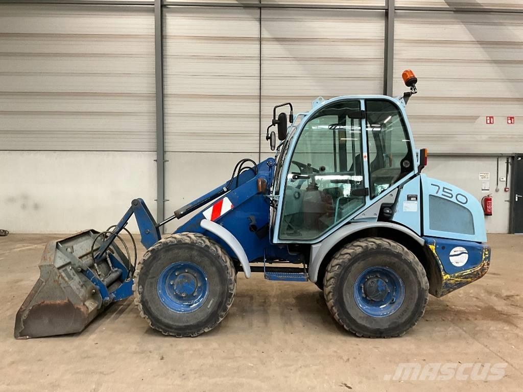 Kramer 750 Kolové nakladače