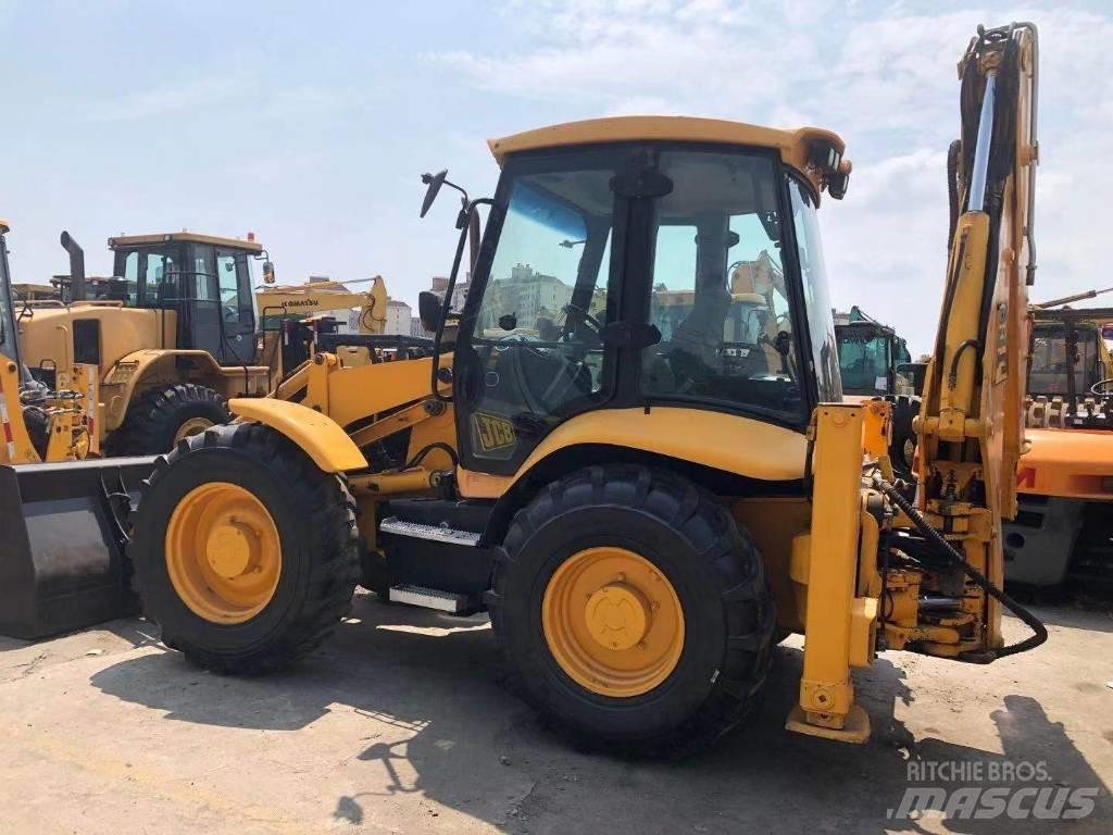 JCB 4 CX Rýpadlo-nakladače