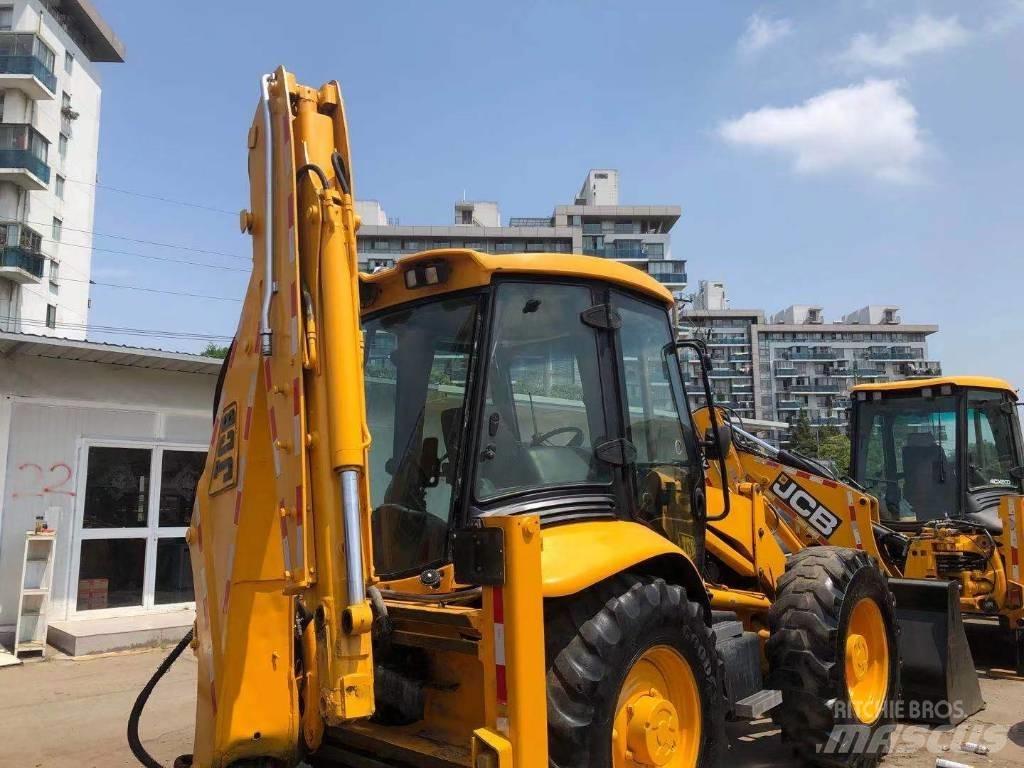 JCB 4 CX Rýpadlo-nakladače