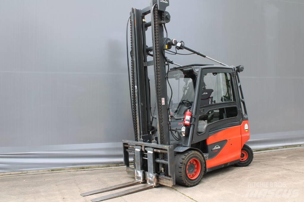 Linde E50HL-01 Akumulátorové vozíky