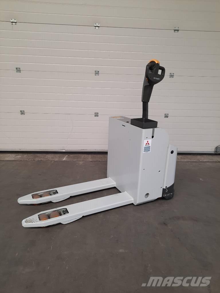 UniCarriers PLL180 Nízkozdvižný vozík