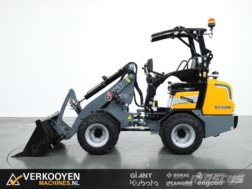 GiANT G2300 HD Kolové nakladače
