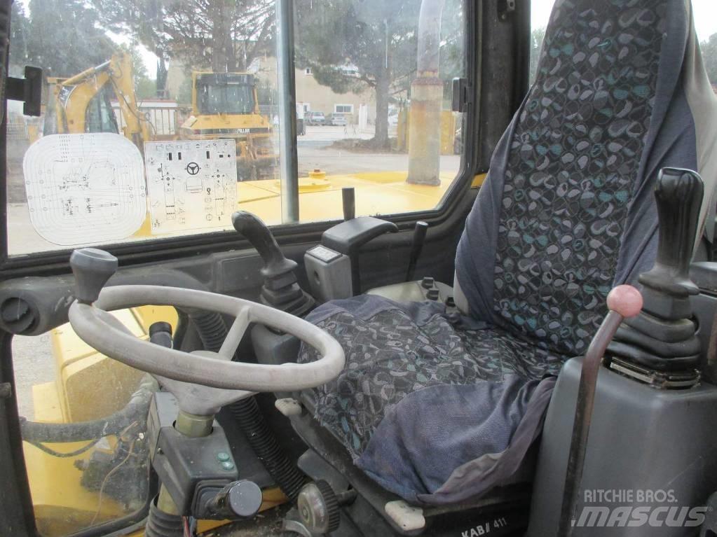 Komatsu PW 95 Midi rýpadla 7t - 12t