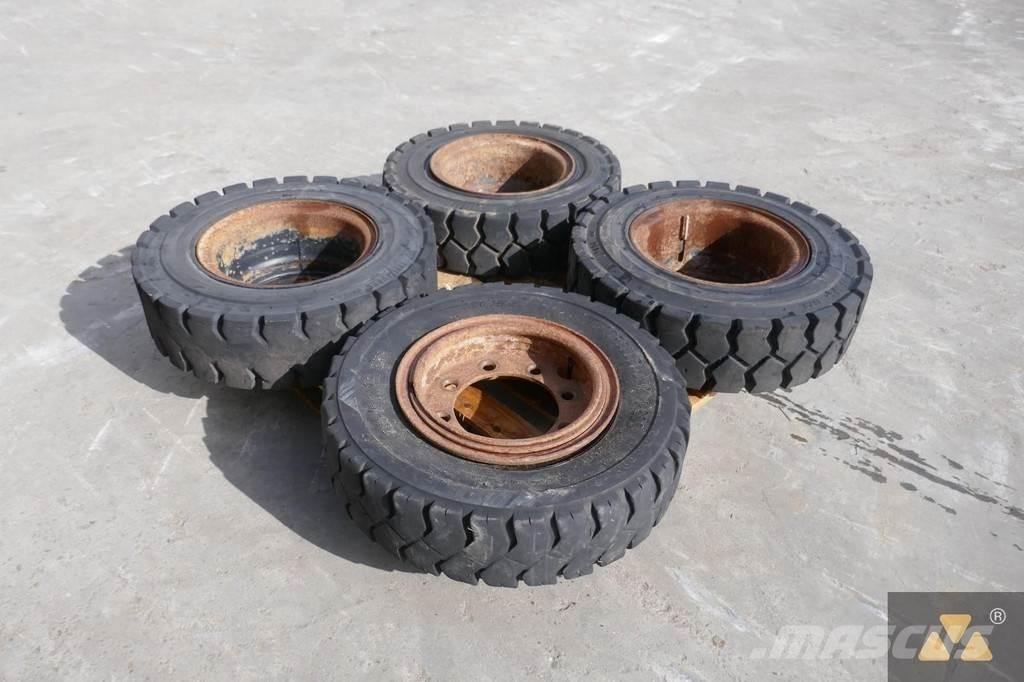 Trelleborg 7.50-15 Pneumatiky, kola a ráfky