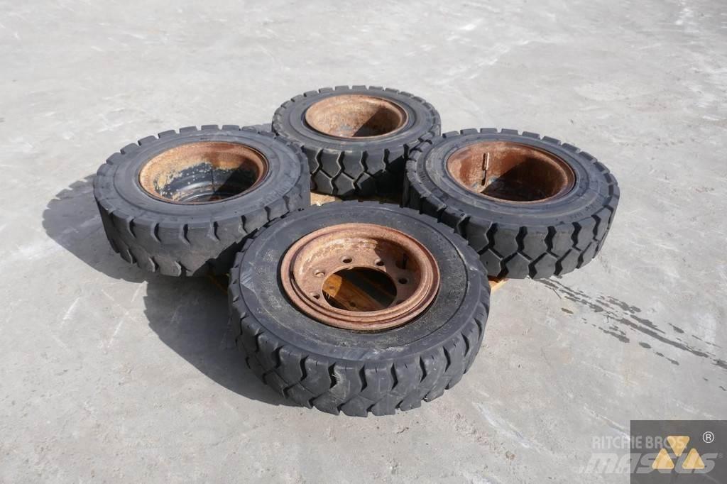 Trelleborg 7.50-15 Pneumatiky, kola a ráfky