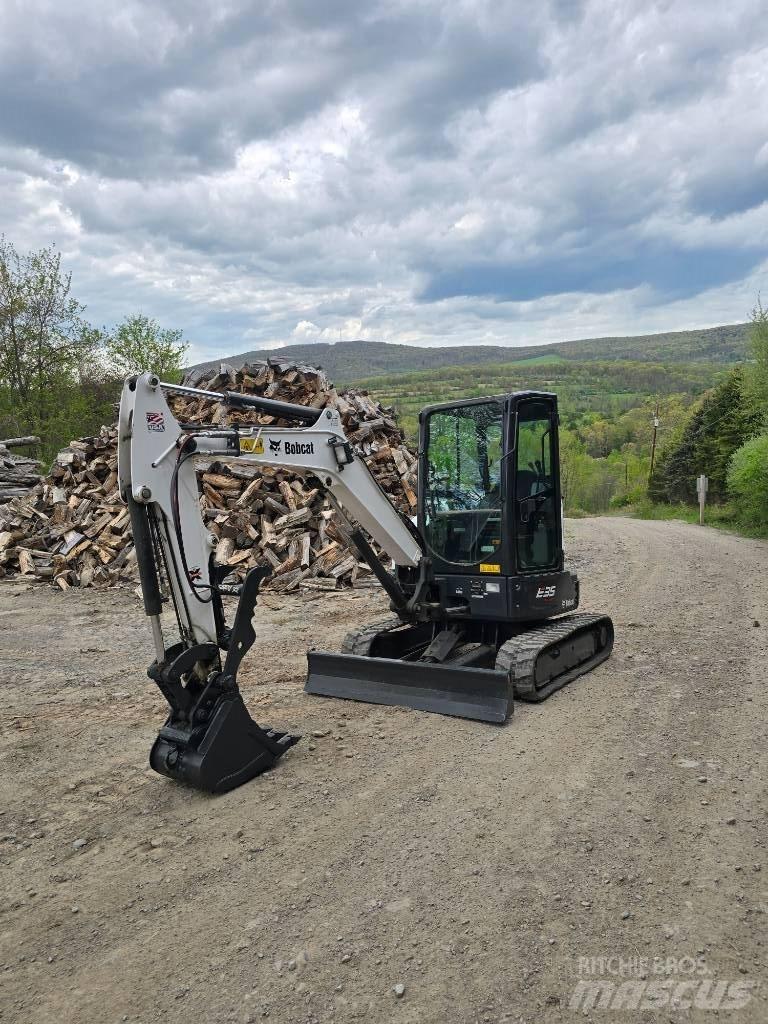 Bobcat E35 Mini rýpadla < 7t