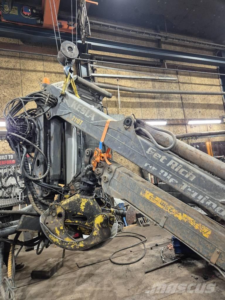 Kesla 2110T Lesnické jeřáby