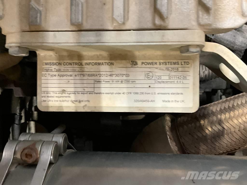 JCB JS 130 LC Pásová rýpadla