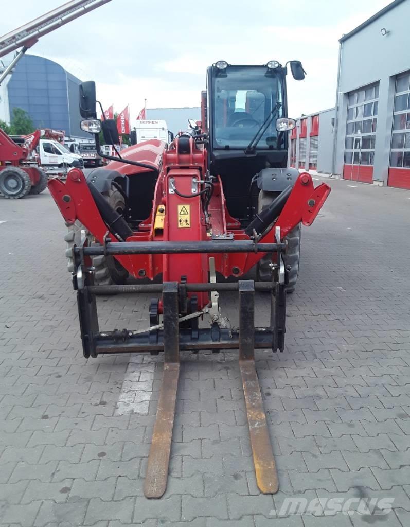 JCB 540-140 Teleskopické manipulátory