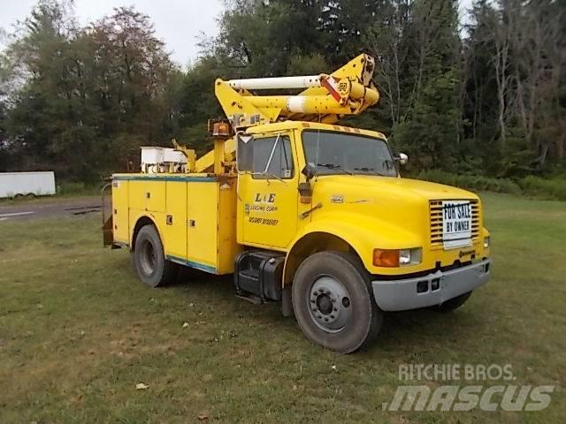 International 4900 Autojeřáby, hydraulické ruky