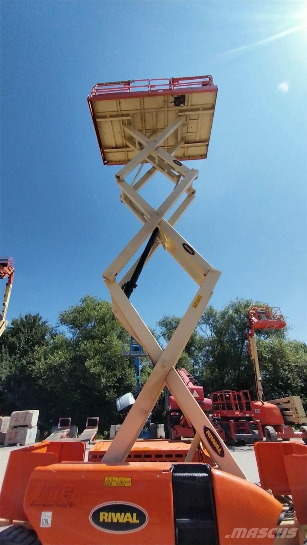JLG 3394RT Nůžková zvedací plošina