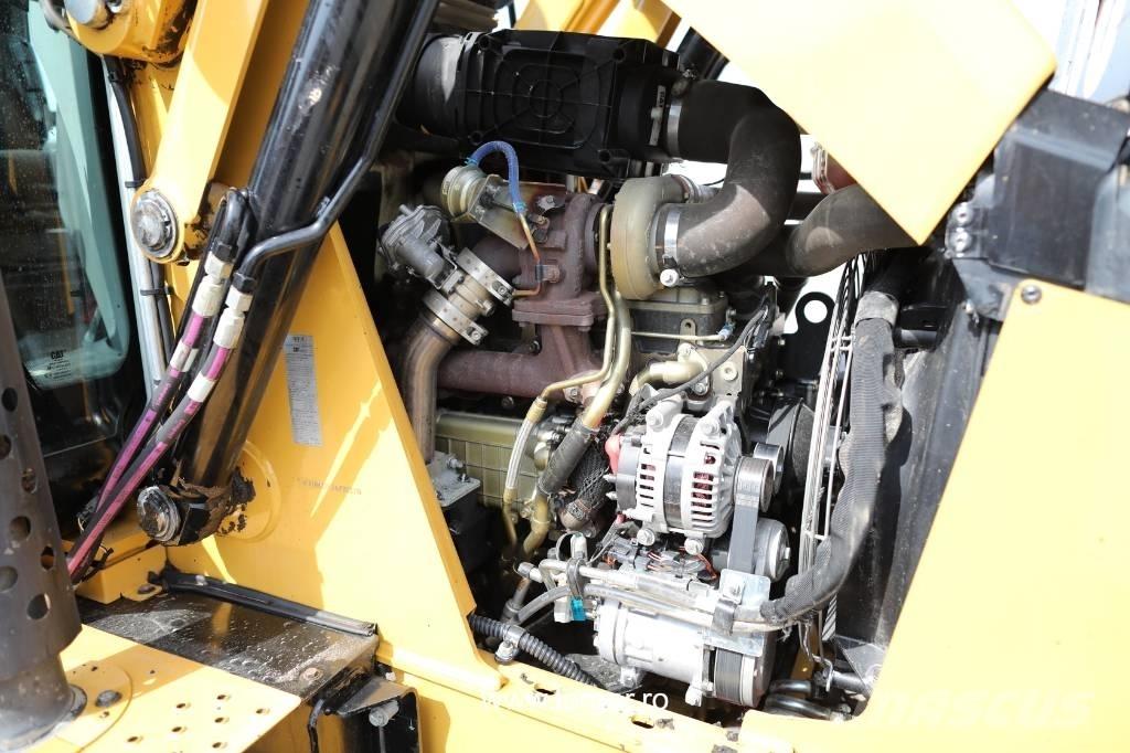 CAT 432 F2 Rýpadlo-nakladače