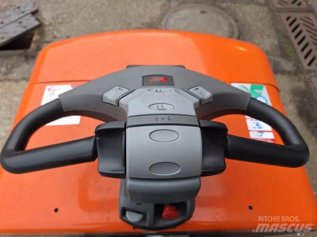 BT OSE120CB Střednězdvižný vozík