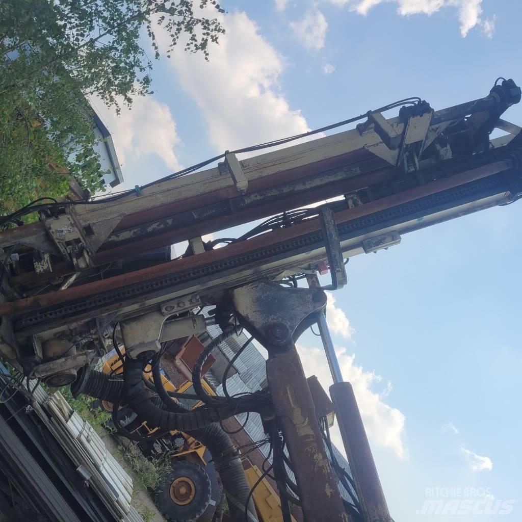 Atlas Copco CM 780 D Povrchové vrtací stroje