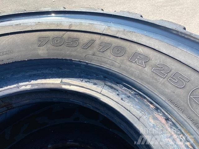 Michelin 705/70 R25 Pneumatiky, kola a ráfky