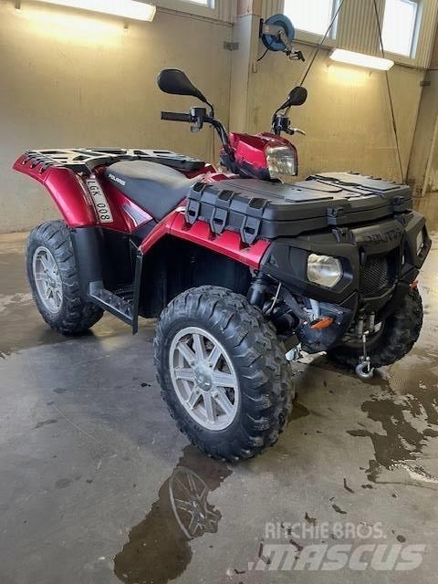 Polaris Forest 850 Terénní vozidla