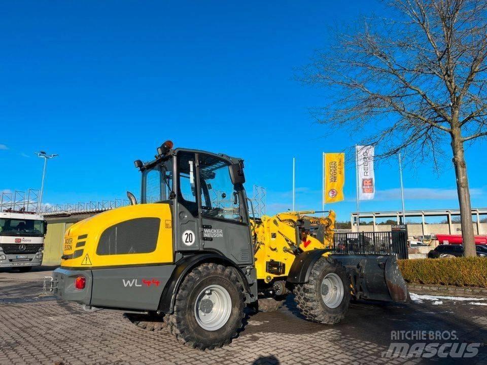 Wacker Neuson WL44 Kolové nakladače