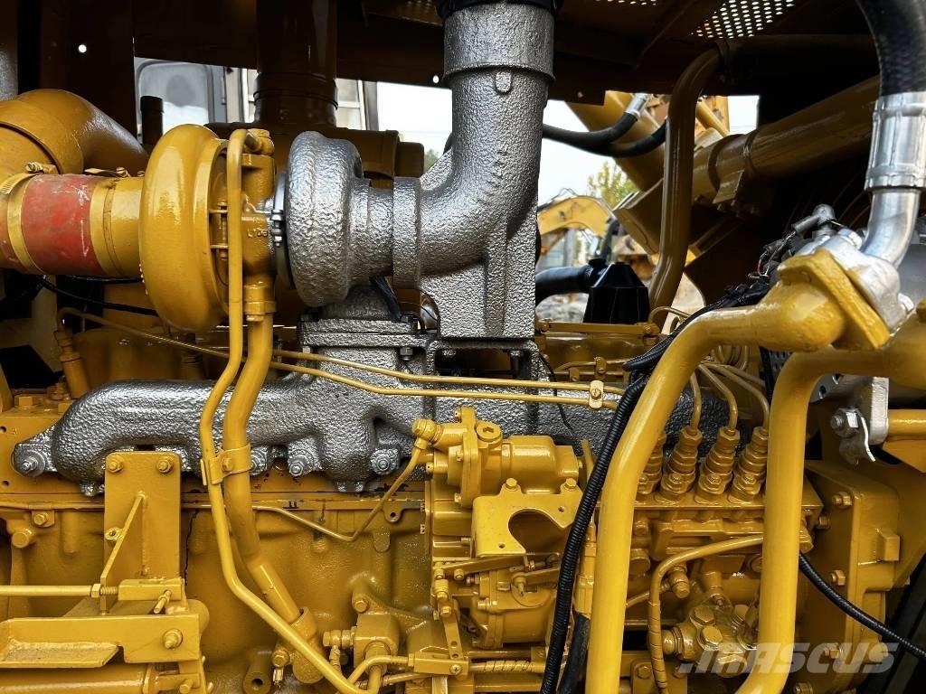 CAT D7G Pásové dozery