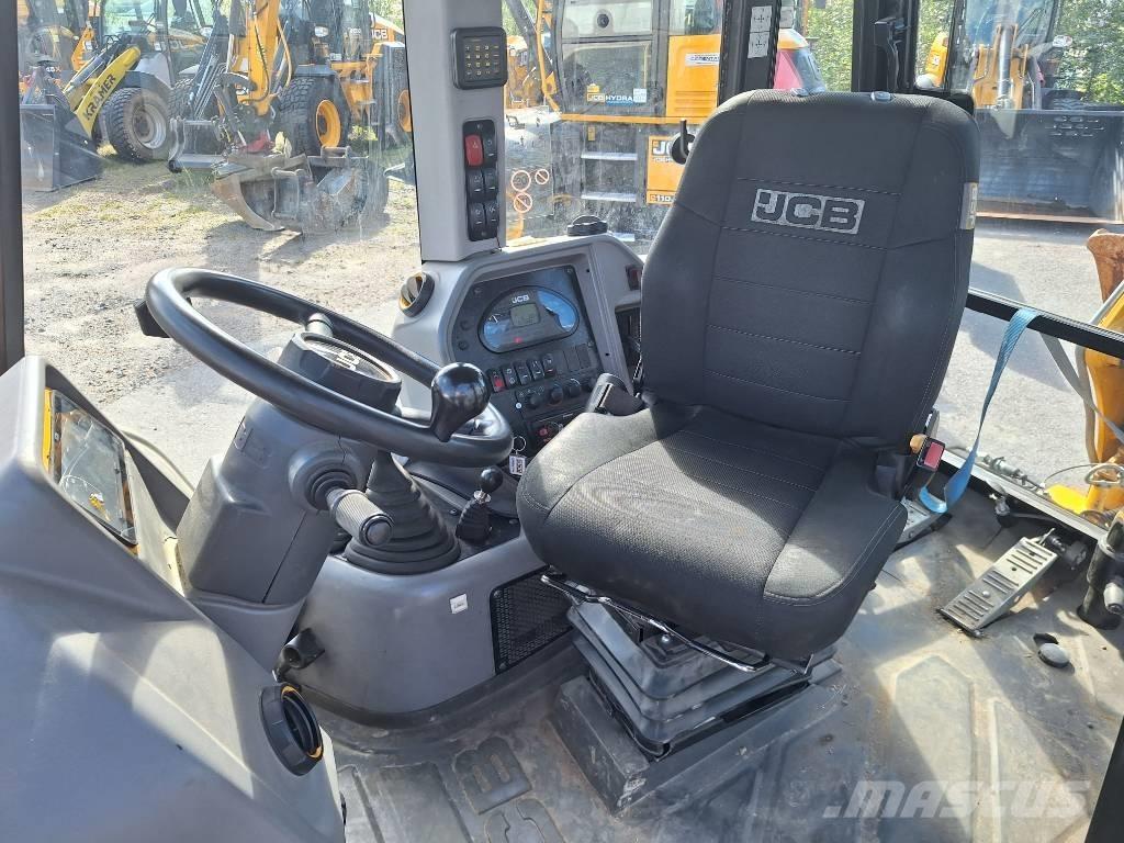 JCB 3 CXE Compact Rýpadlo-nakladače
