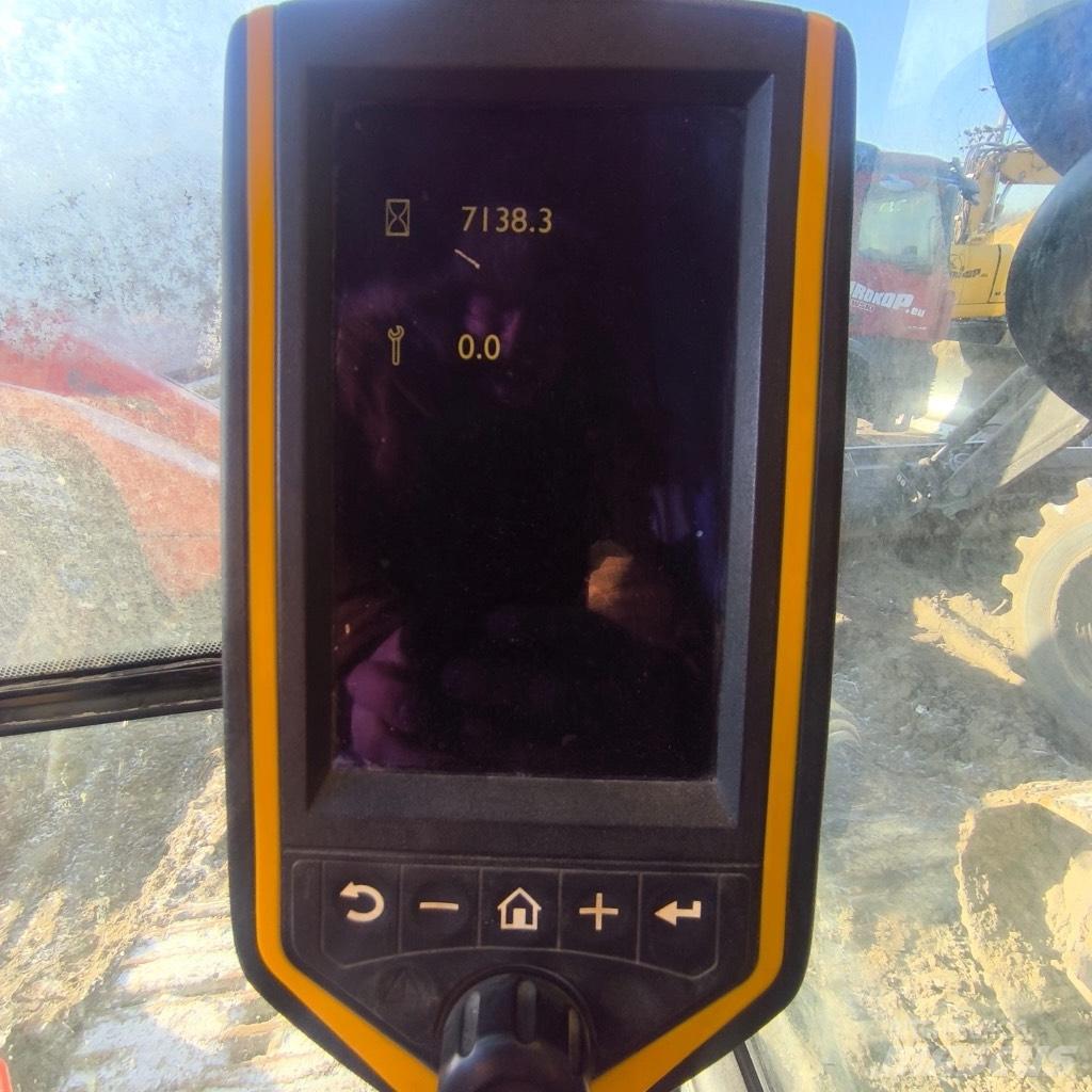 JCB JS300nc Pásová rýpadla
