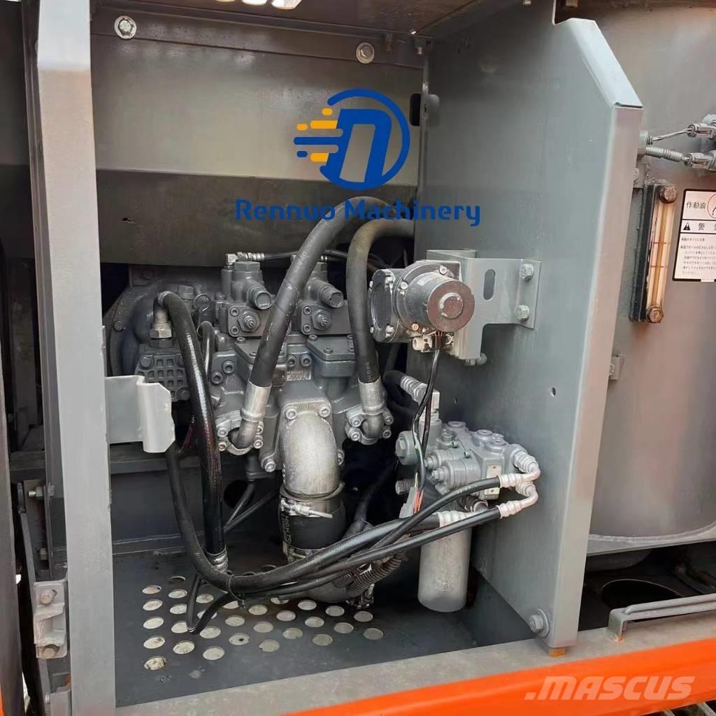 Hitachi EX 120 Pásová rýpadla