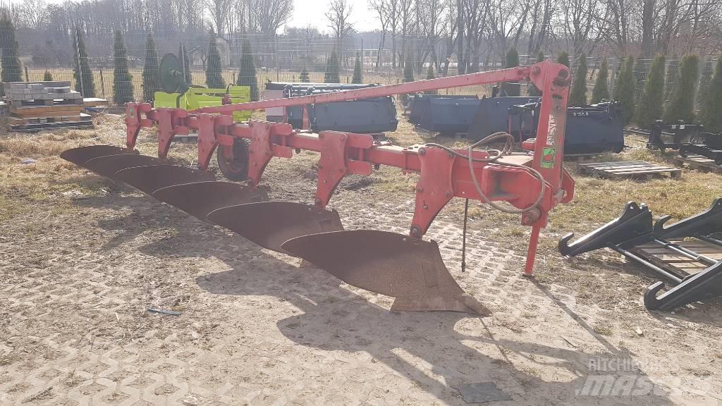 Unia TUR V6 Konvenční pluh
